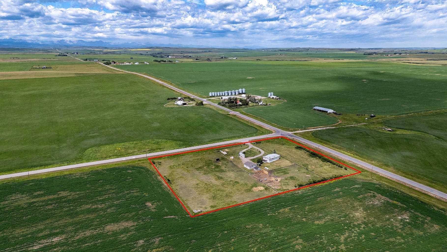 Rural Foothills County, AB T1S 1B4,498012 Meridian ST