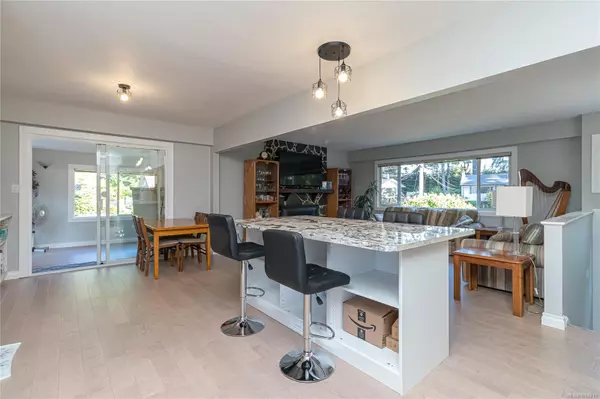 Colwood, BC V9C 2B4,409 Raynerwood Pl