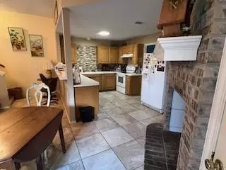 Arlington, TX 76013,1003 W Lovers Lane