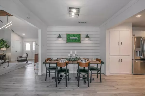 Grapevine, TX 76051,1607 Cimarron Trail