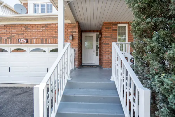 Brampton, ON L7A 1T7,347 Van Kirk DR