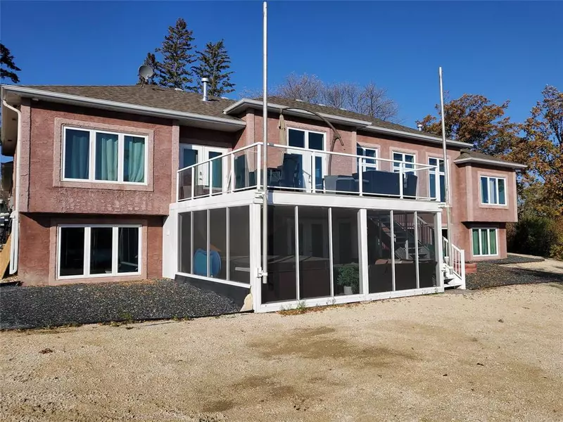 302 Bouchard RD, Petersfield, MB R0C 2L0