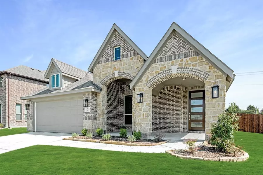 121 Red Cedar Court, Balch Springs, TX 75181