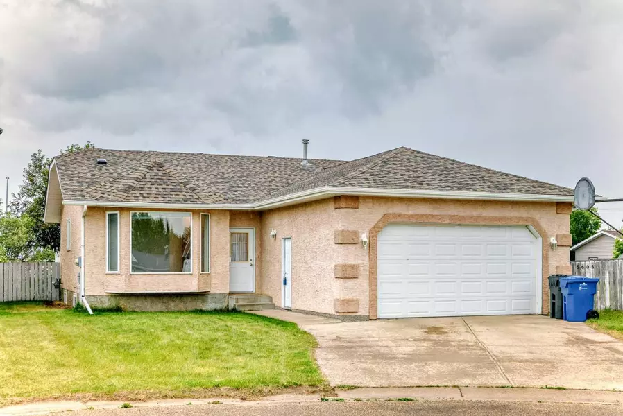 5603 52 Street Close, Eckville, AB T0M 0X0