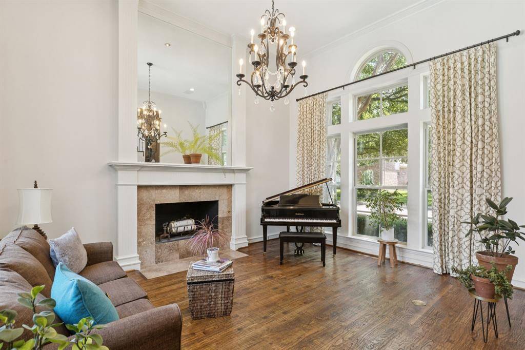 Dallas, TX 75287,4947 Sandestin Drive