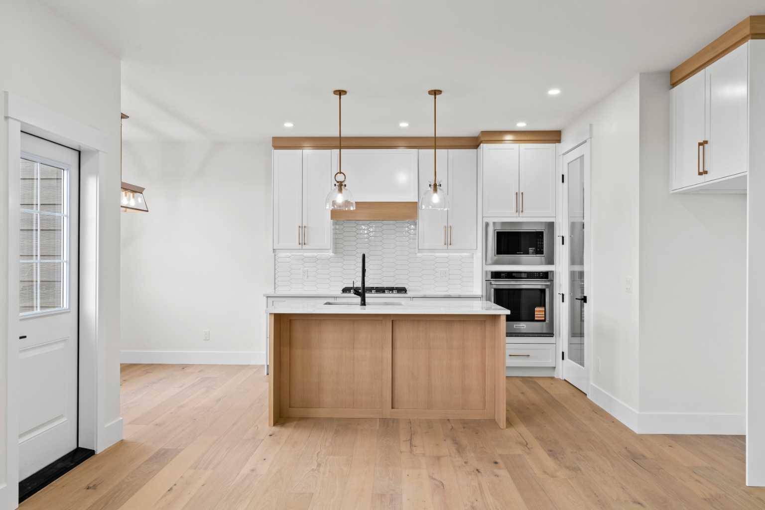 167 Panora WAY Northwest, Calgary, AB T3K 5N6