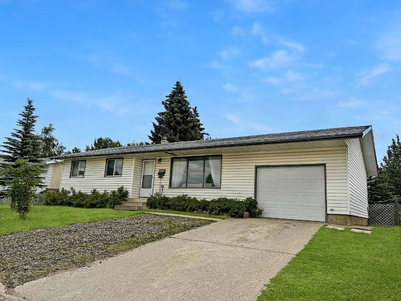 11109 Hoppe AVE, Grande Cache, AB T0E0Y0
