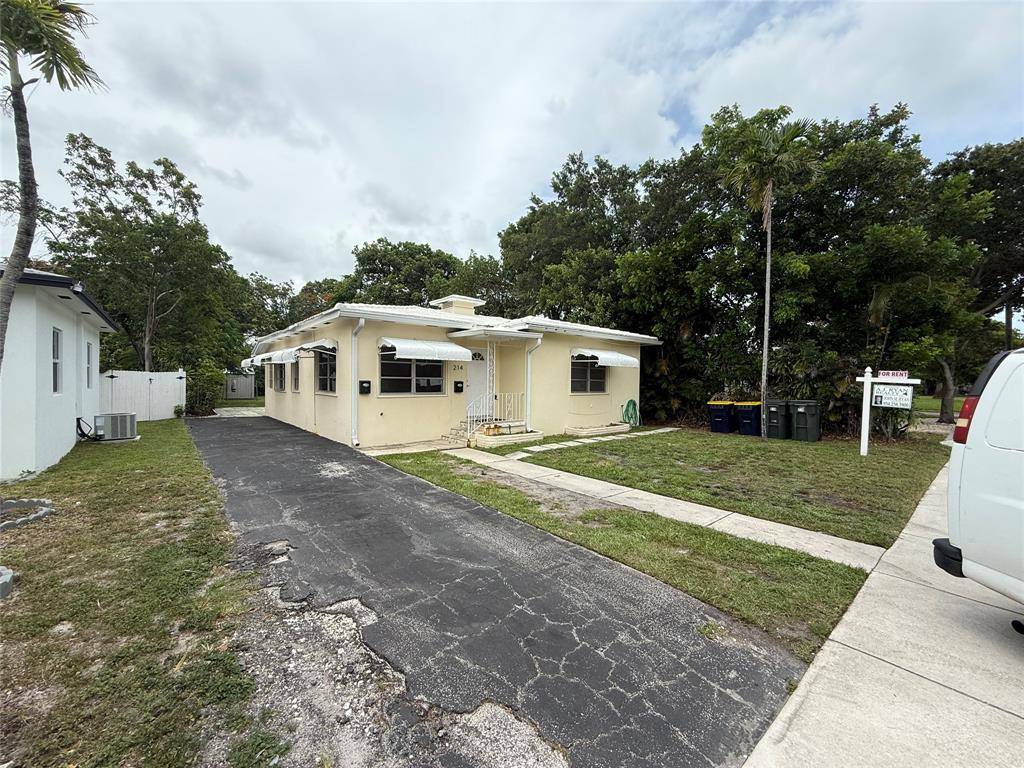 Dania Beach, FL 33004,214 SW 7th St