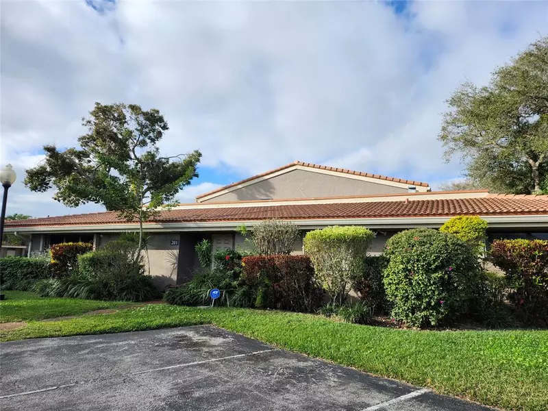 201 Dunwoody Ln #17-87, Hollywood, FL 33021