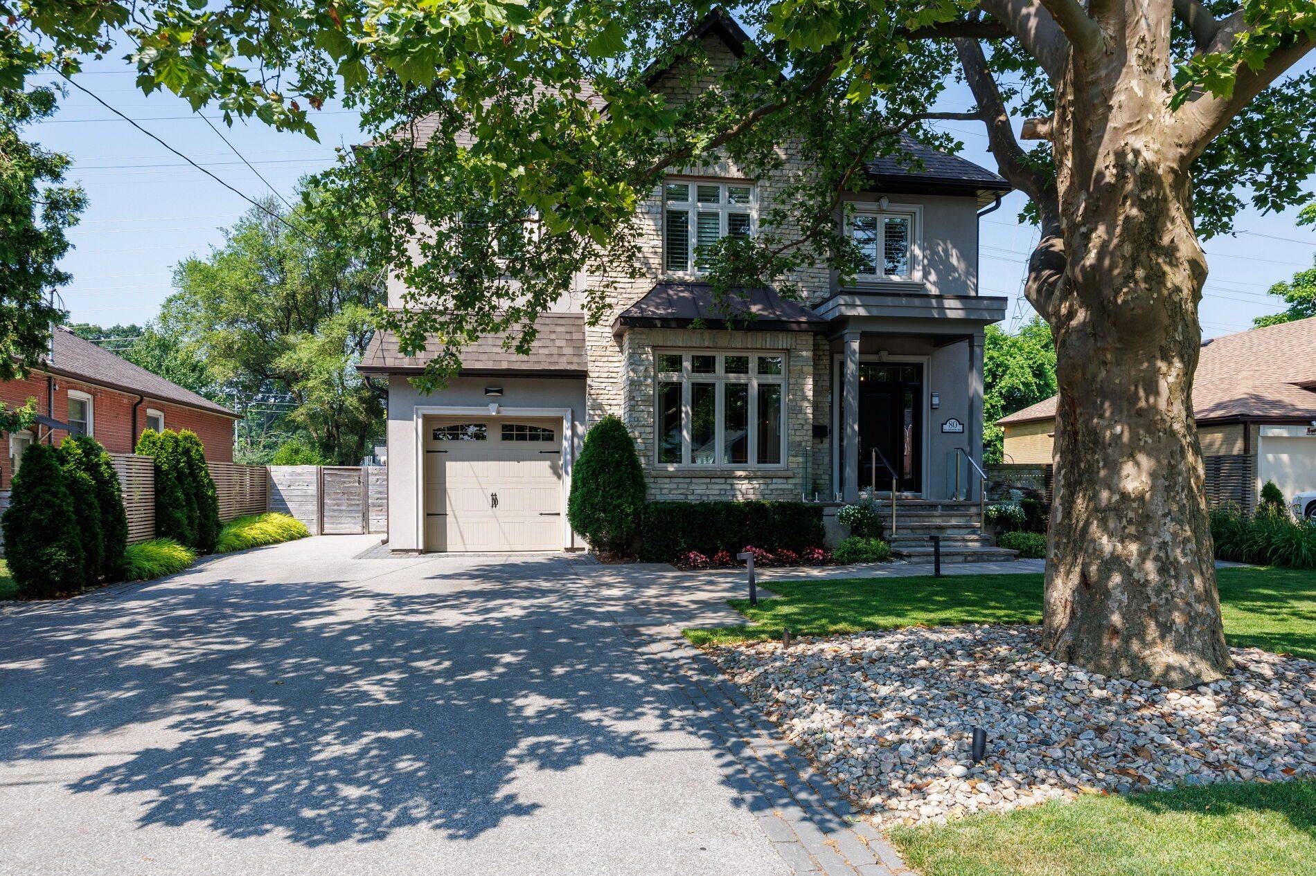80 Haliburton AVE, Toronto W08, ON M9B 4Y4