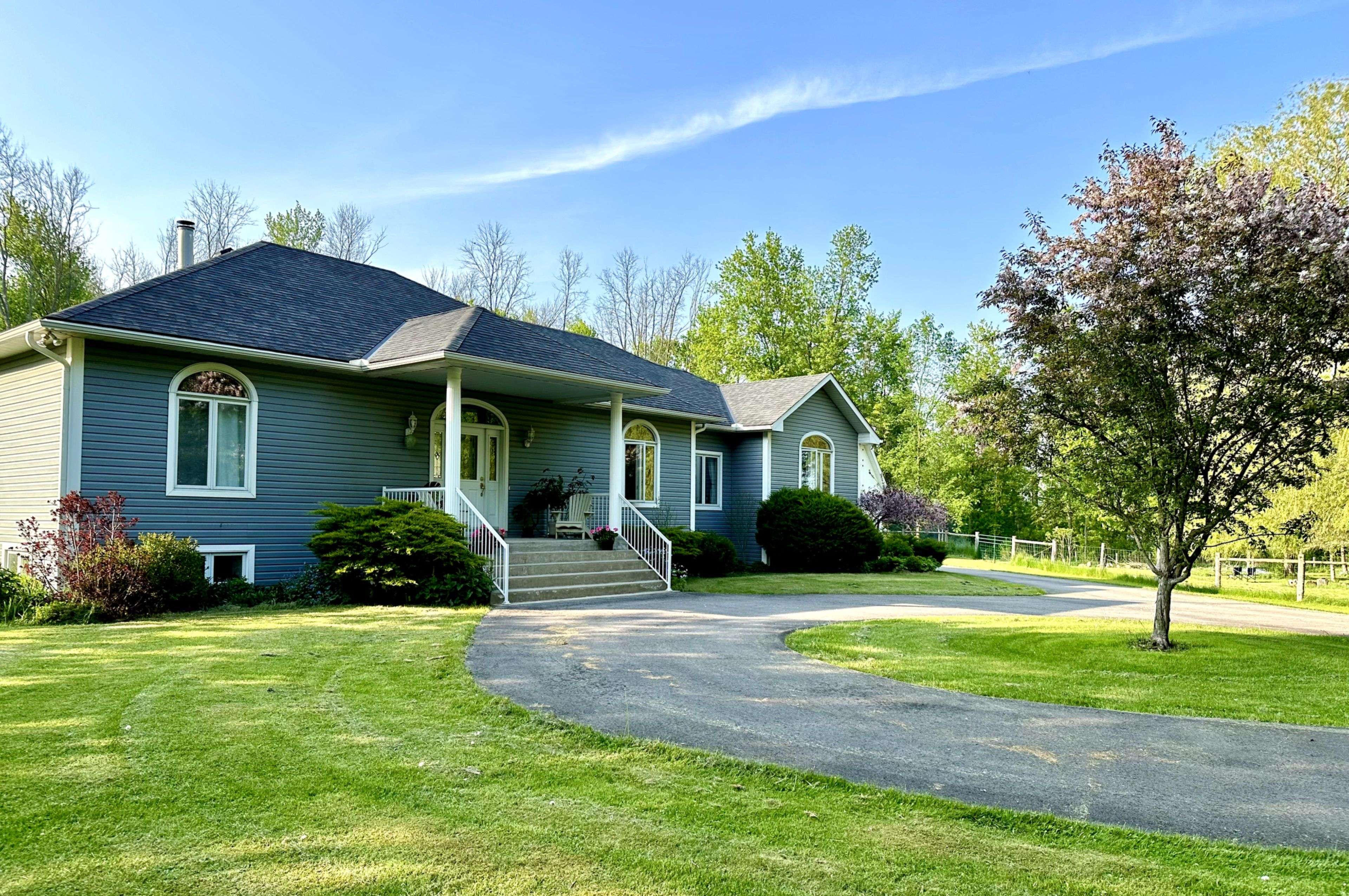 Guelph/eramosa, ON N1H 6J2,7610 Wellington Road 51 RD