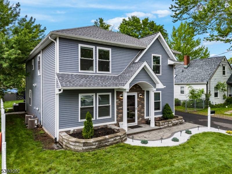 113 N Adamsville Rd, Somerville Boro, NJ 08876