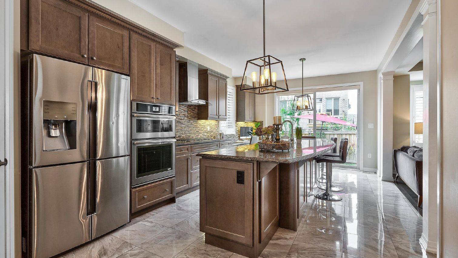 375 Begonia GDNS, Oakville, ON L6M 1L7