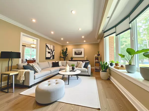 Toronto E07, ON M1S 1L4,83 Emmeline CRES