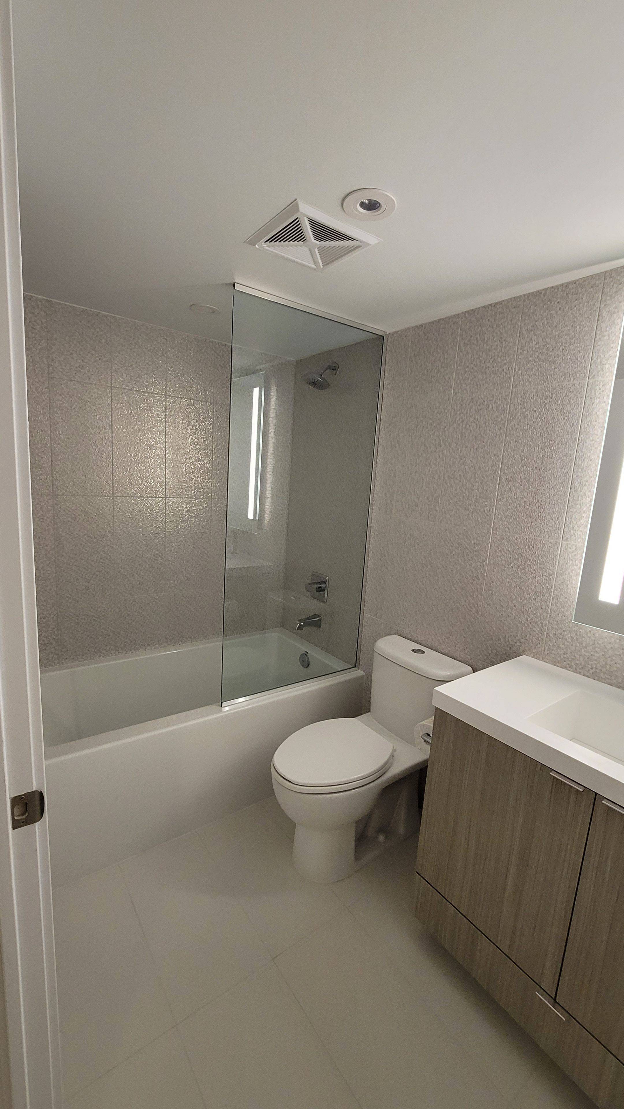 Toronto C08, ON M4W 0B2,575 Bloor ST E #903