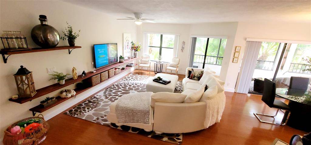 Boca Raton, FL 33433,7519 La Paz Boulevard #201