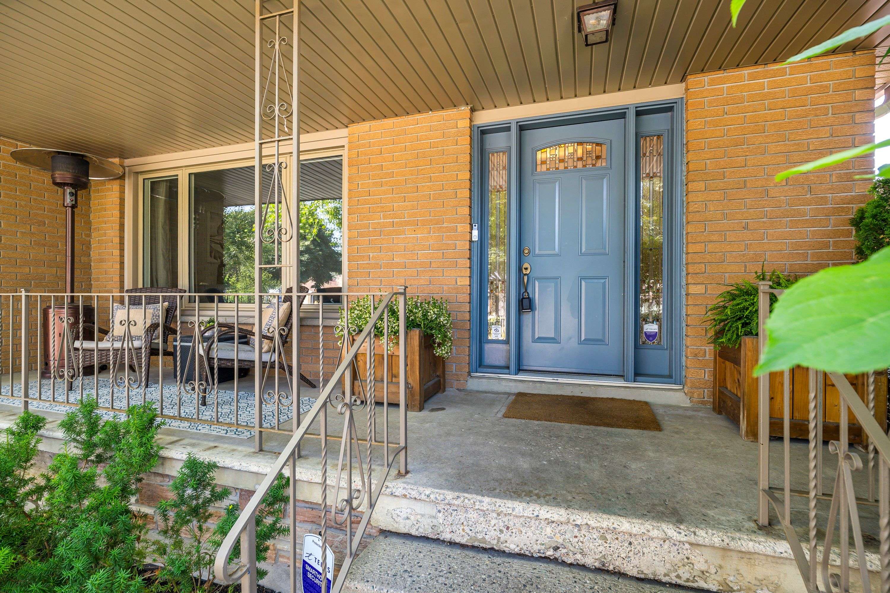 Mississauga, ON L5K 1C3,2120 Varency DR