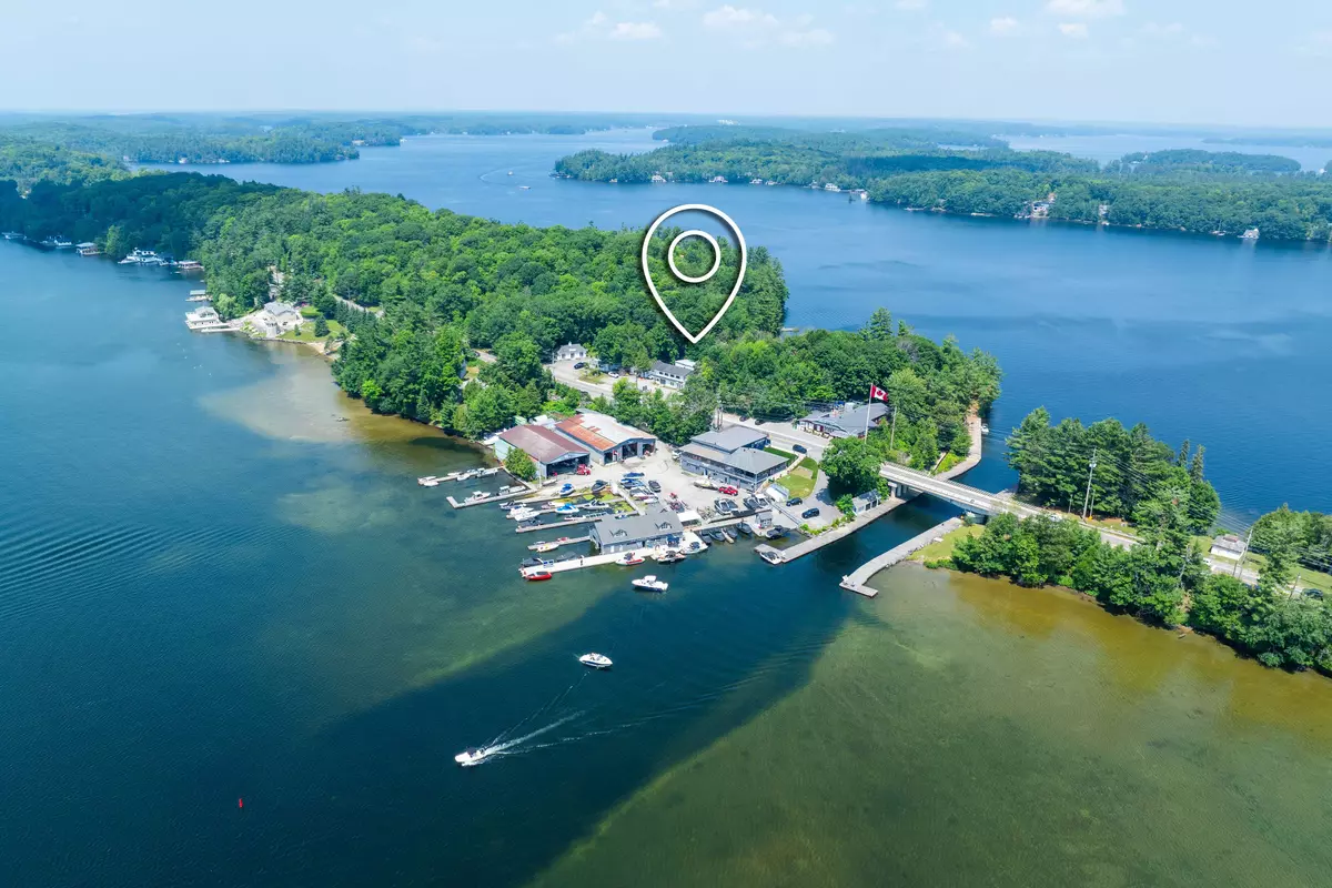 Muskoka Lakes, ON P0B 1J0,1320 Peninsula RD