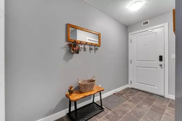 Airdrie, AB T4B 3V7,403 Mackenzie WAY Southwest #8301
