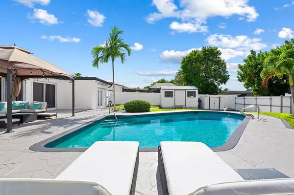 Hollywood, FL 33021,5411 Taylor St
