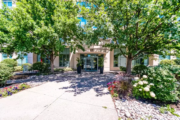 Mississauga, ON L5M 6Z9,2545 Erin Centre BLVD #908