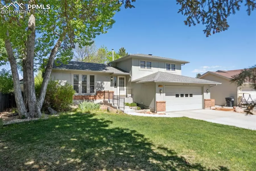 6955 Snowbird DR, Colorado Springs, CO 80918