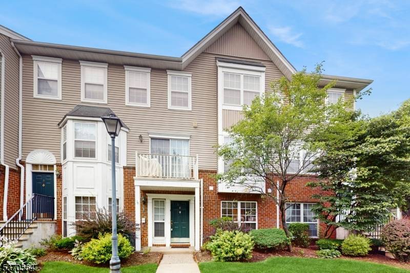50 Pine St #4E, Montclair Twp., NJ 07042