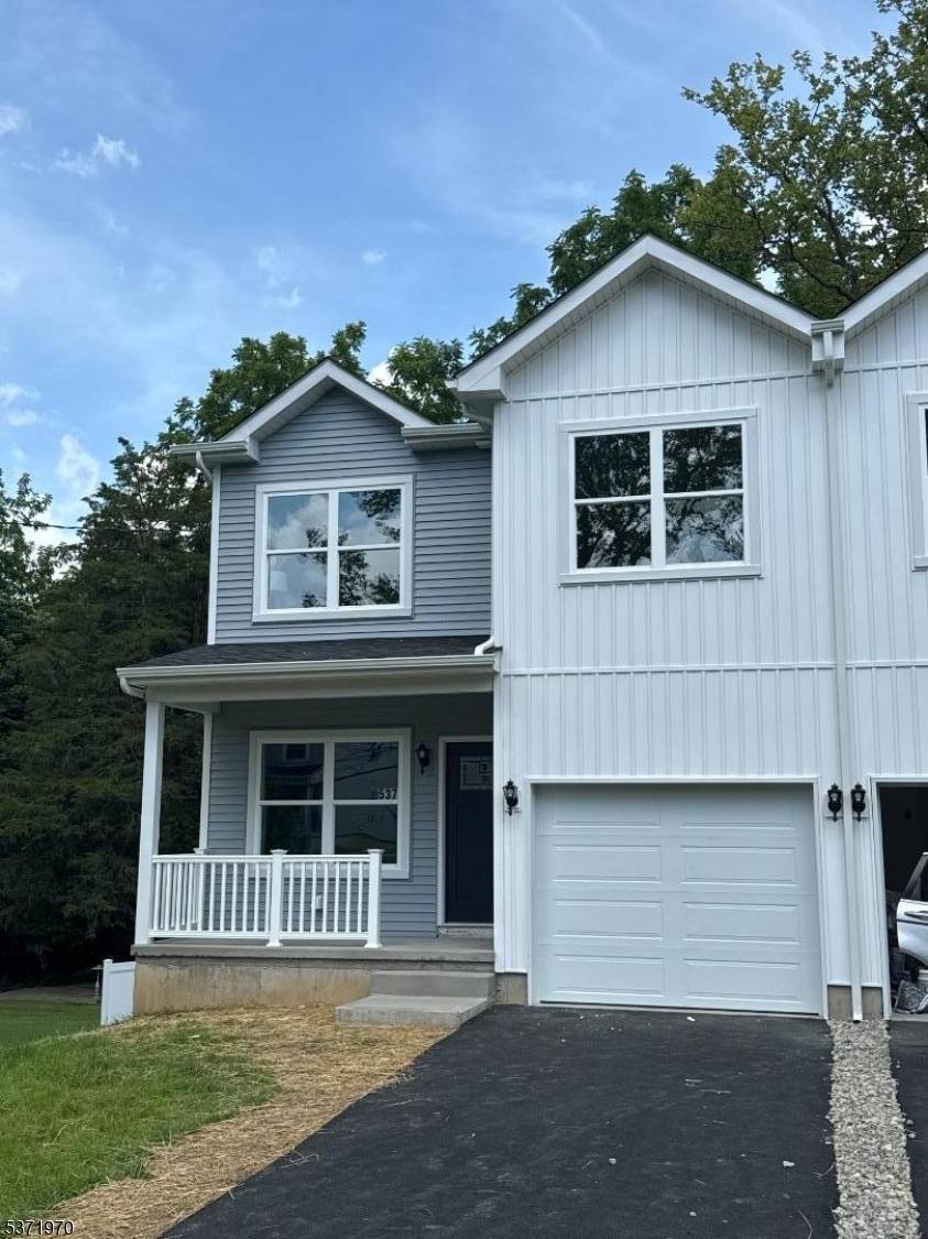537 Liberty Blvd, Pohatcong Twp., NJ 08865