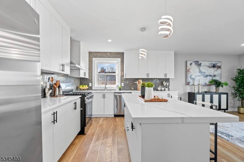 937 Worth Ave #1, Linden City, NJ 07036