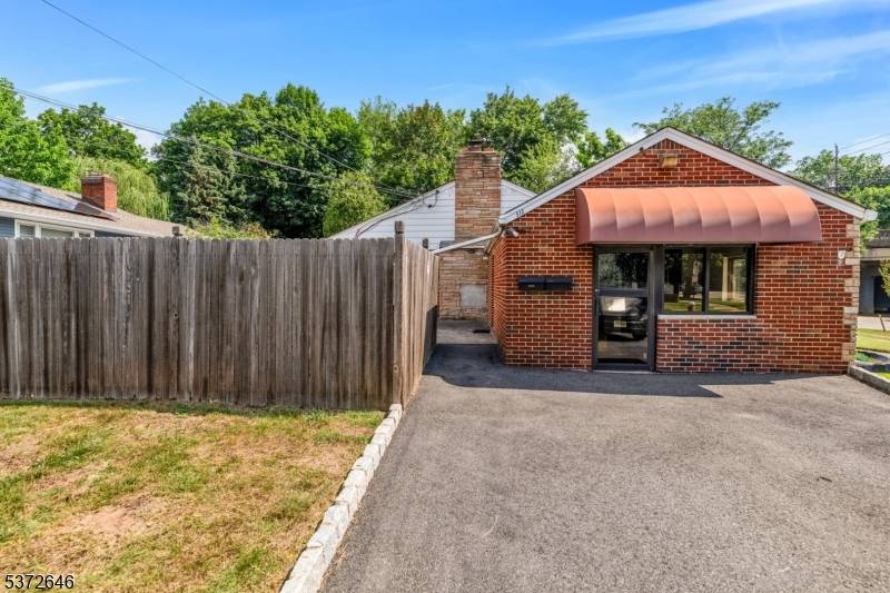 Hasbrouck Heights Boro, NJ 07604,513 Boulevard