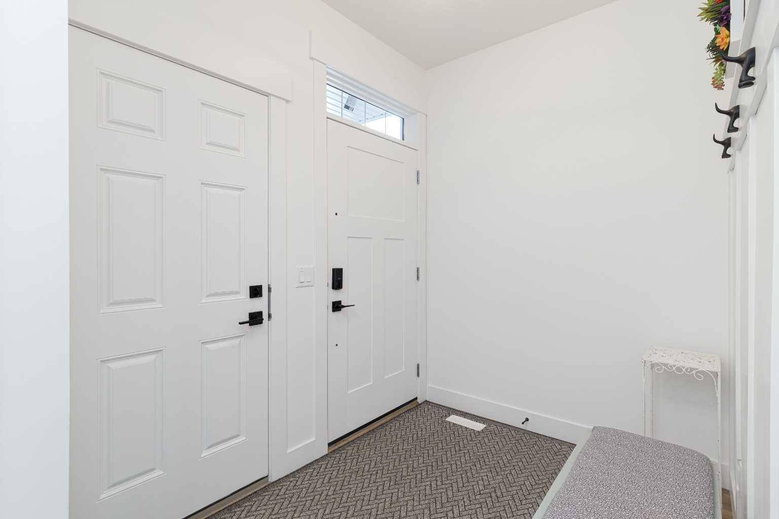 Calgary, AB T3M 3H8,224 Magnolia HTS SE
