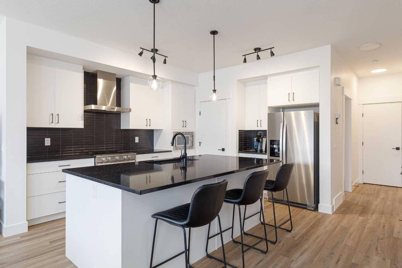 Calgary, AB T3M 3H8,224 Magnolia HTS SE