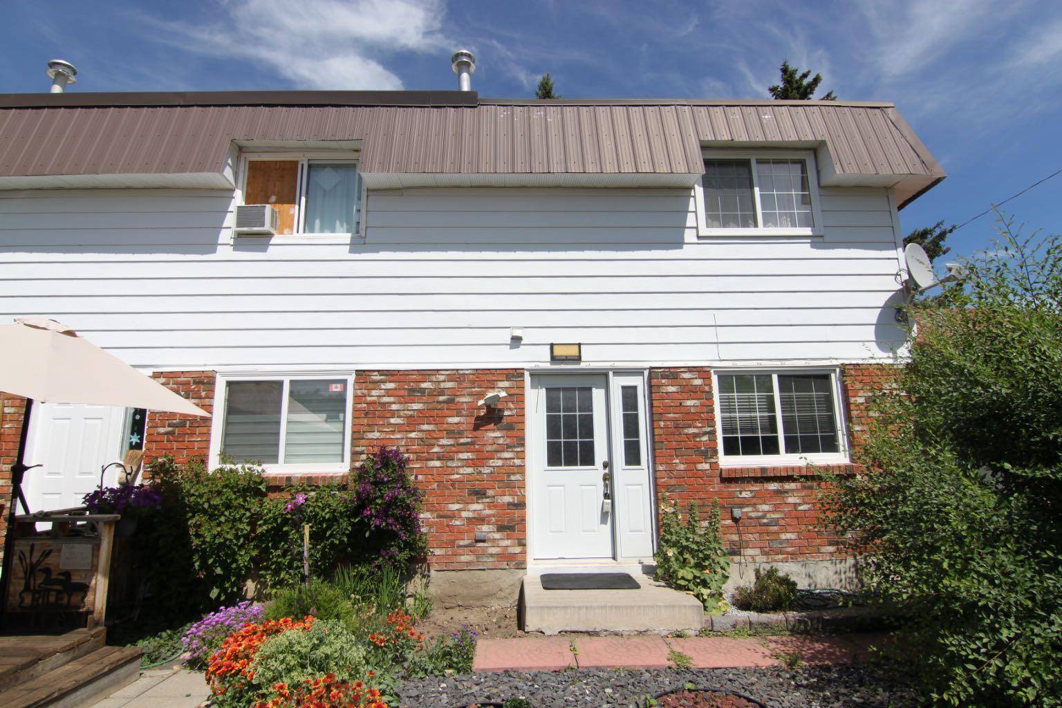320 8 AVE, Bassano, AB T0J 0B0
