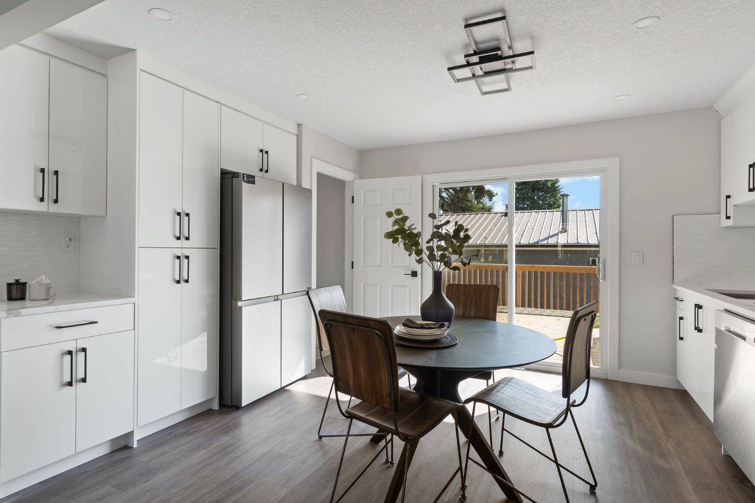 Calgary, AB T2J 1K6,9608 5 ST SE