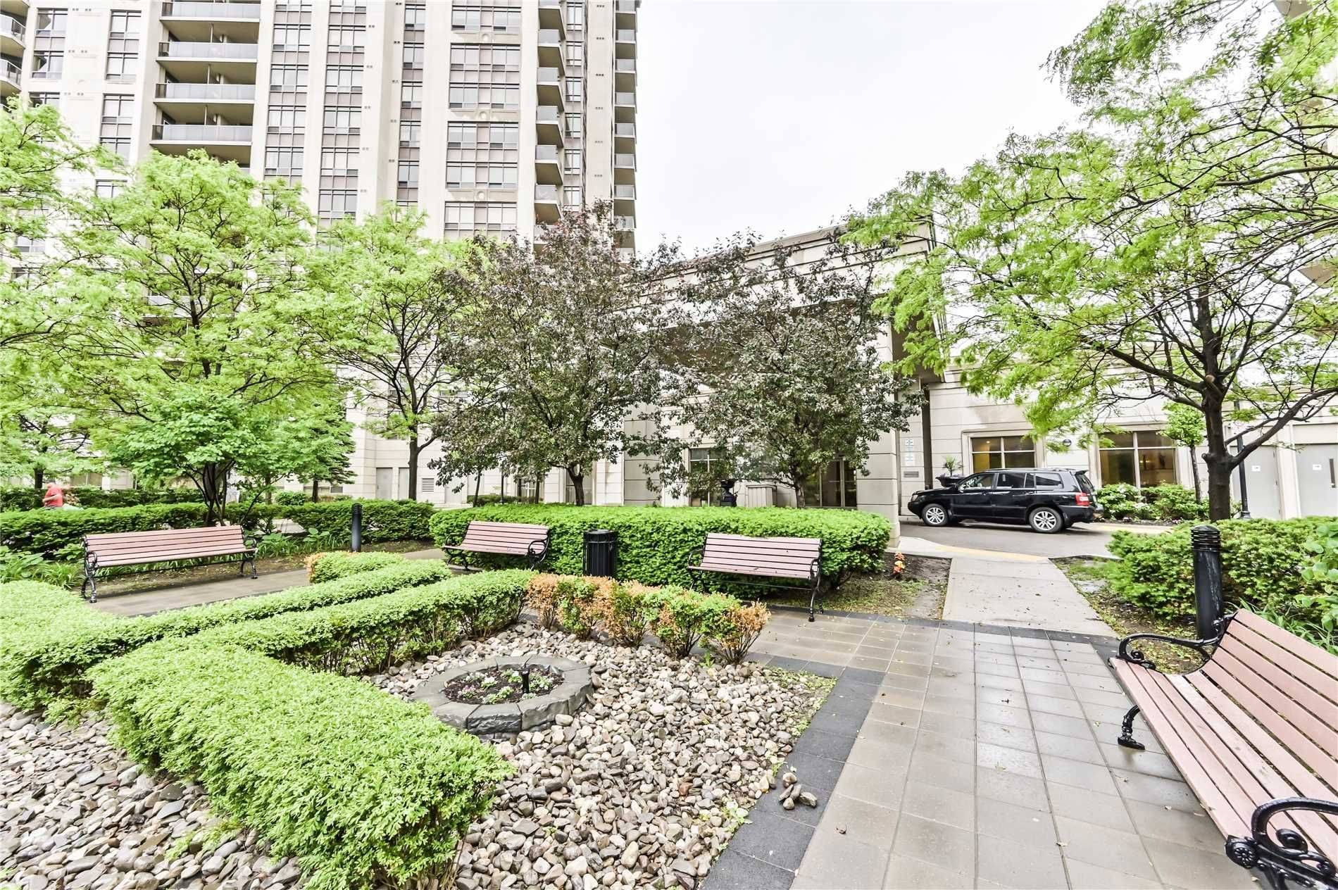 Toronto W10, ON M9W 7J4,700 Humberwood BLVD #423