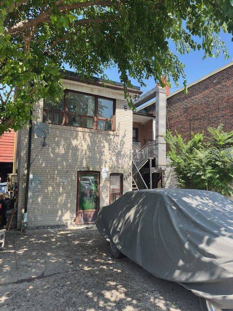 Toronto W04, ON M6M 4P4,1172 Weston RD #A