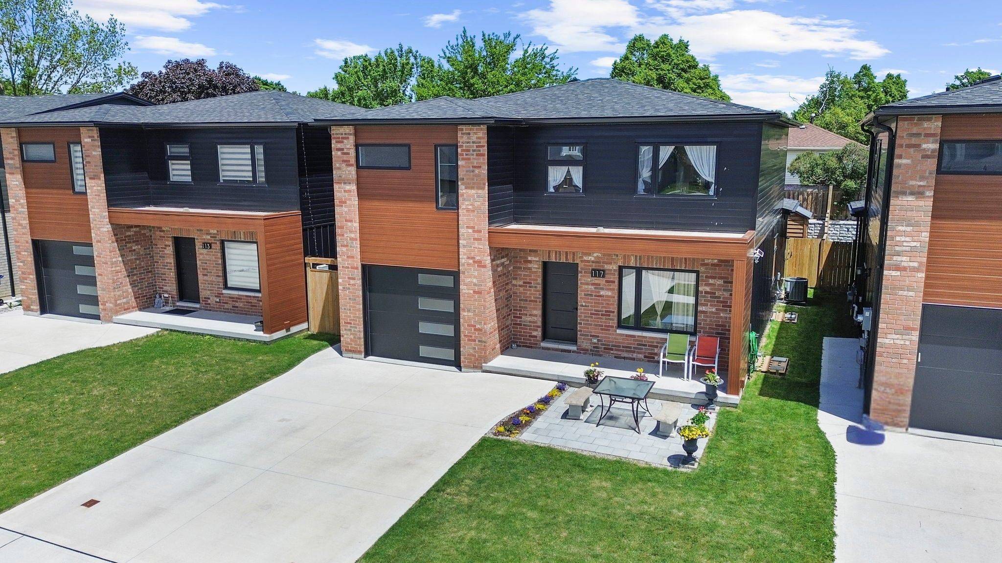 Chatham-kent, ON N7M 0V1,117 Churchill Park RD