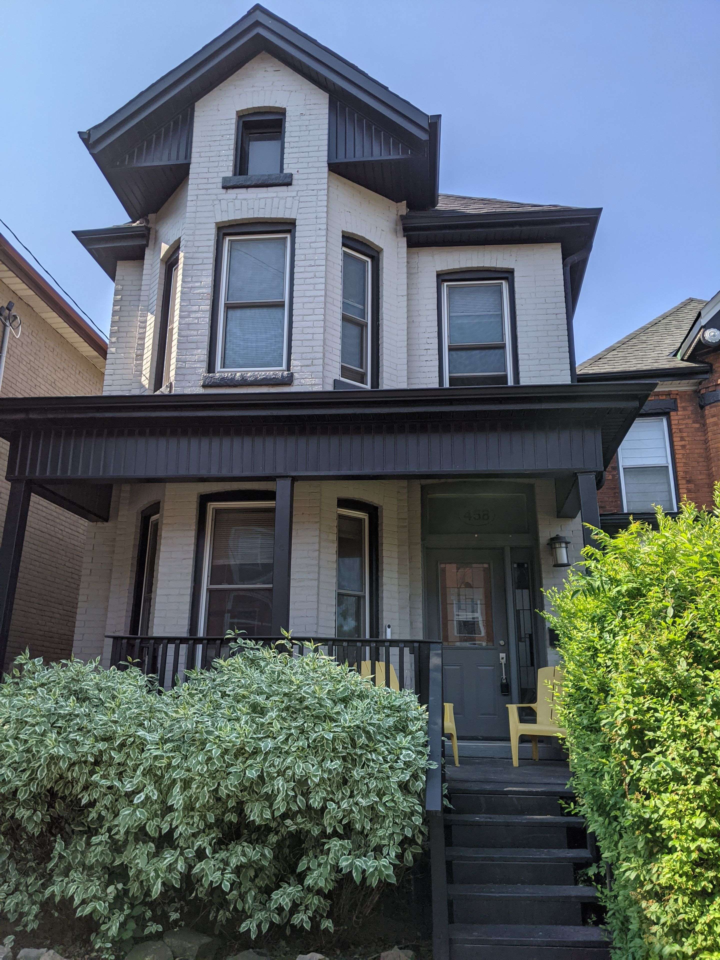 Hamilton, ON L8L 1P9,458 King William ST