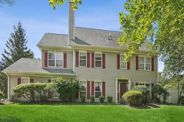 111 S Branch Dr, Readington Twp., NJ 08889