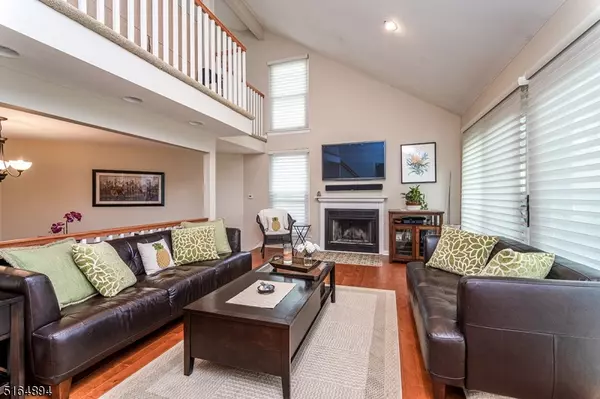 Bernards Twp., NJ 07920,245 Crabtree Ct Ondo