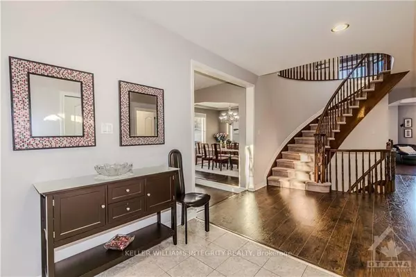 Kanata, ON K2K 3E4,72 Kenins CRES