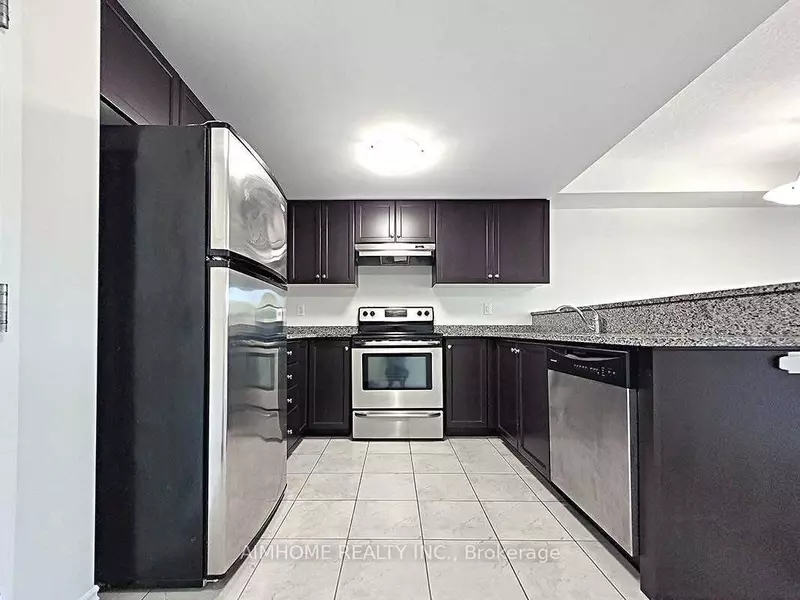 45 Kingsbury SQ #306, Guelph, ON N1L 0L2