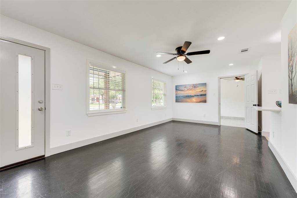 Dallas, TX 75228,10166 San Lorenzo Drive