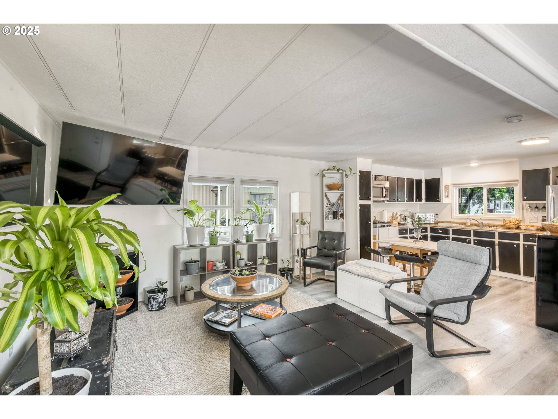 Portland, OR 97236,16745 SE DIVISION ST #19