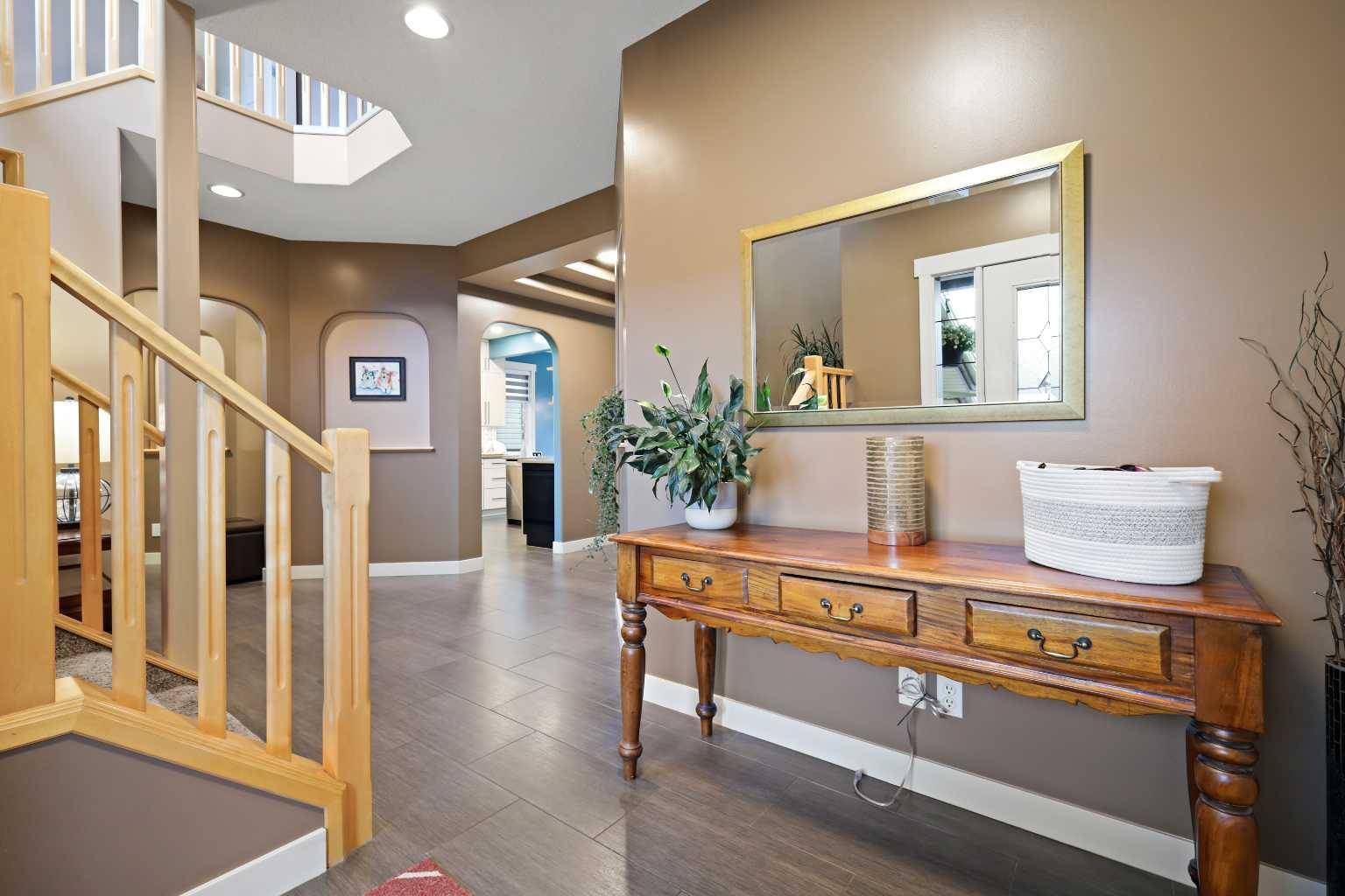 Calgary, AB T3H 5E5,11 Springbank MT SW