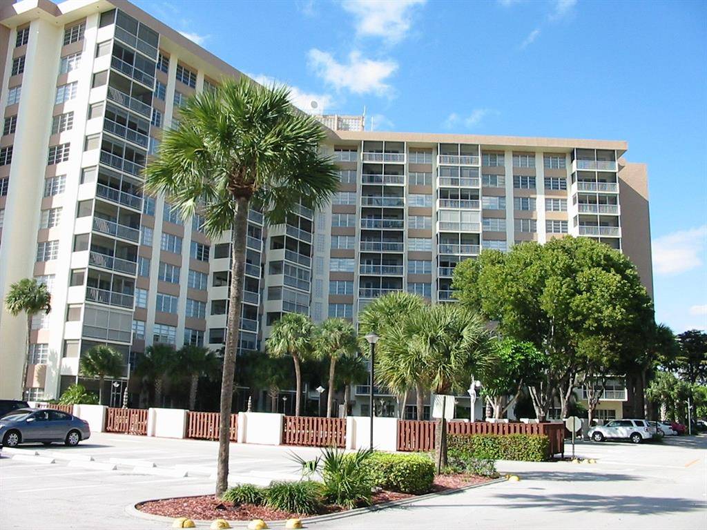 10777 W Sample Rd #402, Coral Springs, FL 33065