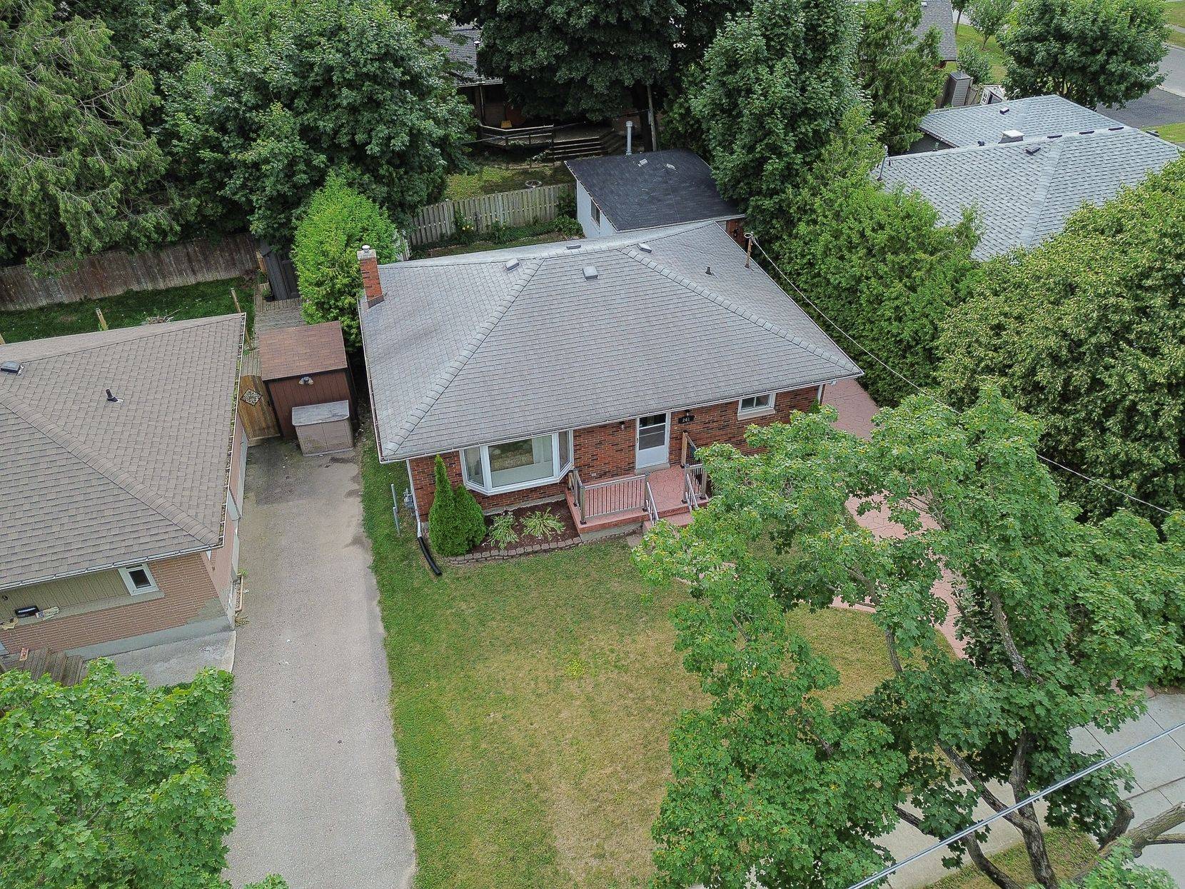 London East, ON N5W 4Z9,241 Goddard BLVD