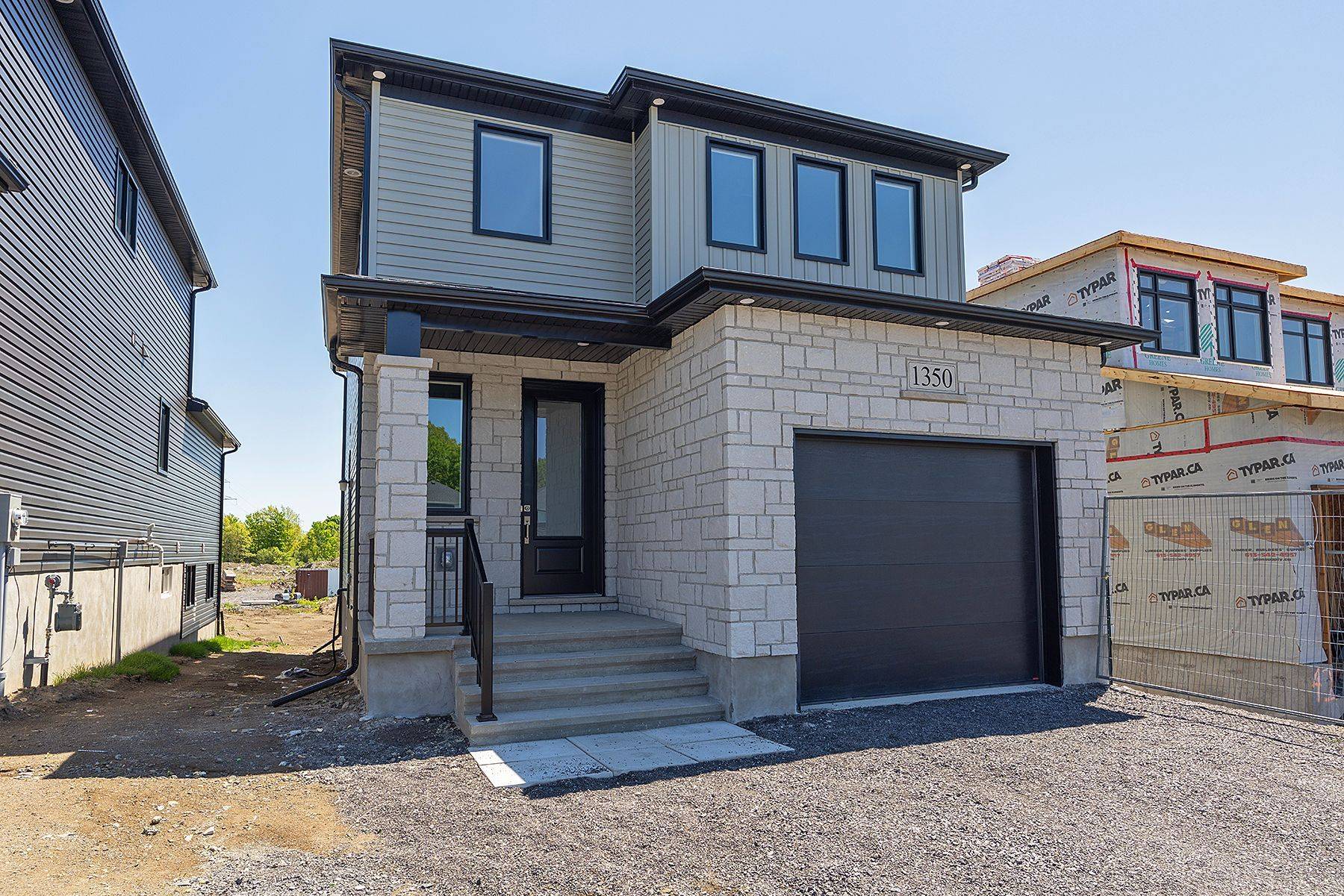 Kingston, ON K7P 0T6,1350 TURNBULL WAY #E43