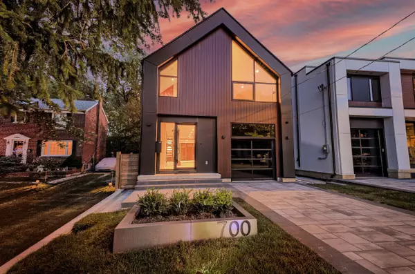 Mississauga, ON L5G 1P3,700 Montbeck CRES