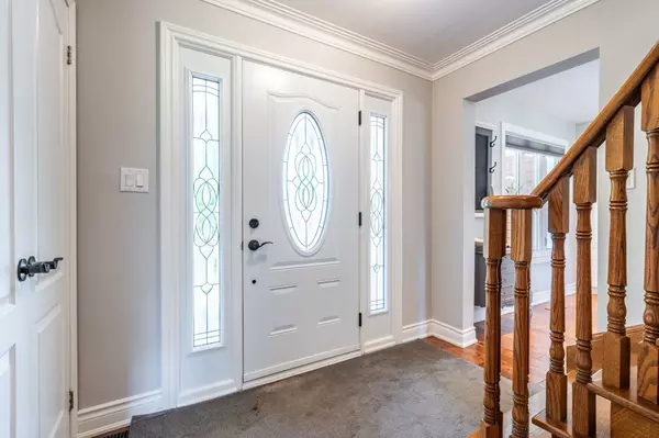Hamilton, ON L8N 2Z7,19 Savona CRES